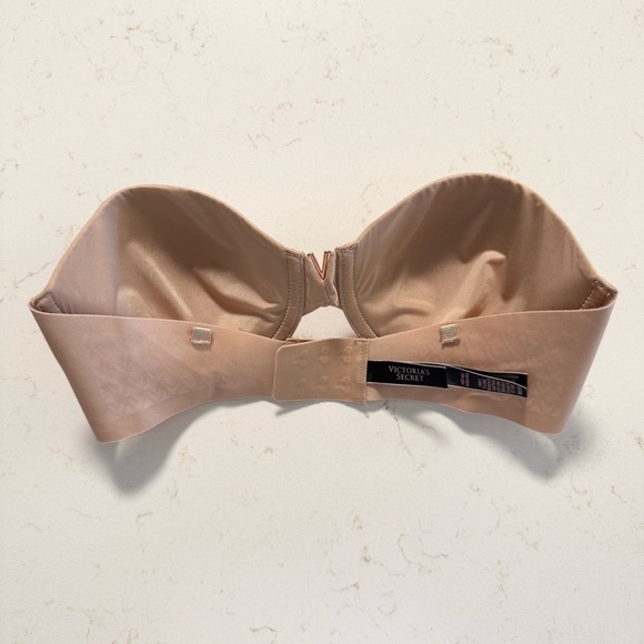 Victoria's Secret Women's Tan Very Sexy Multi-Way Strapless Push-Up Bra Size 32C - Picture 4 of 6